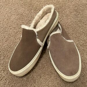 Cozy Fur Slip-on Shoes Size 7